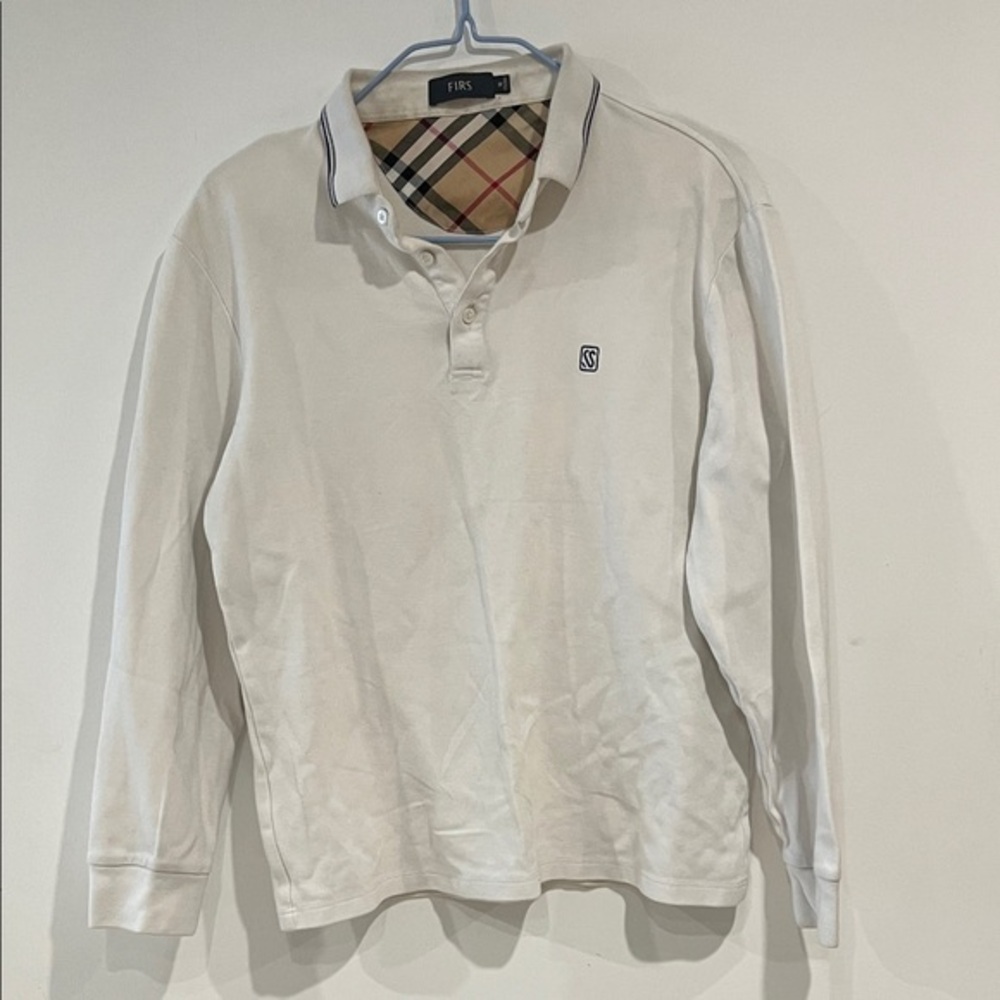 White Long-Sleeve Polo Shirt with Contrast Collar